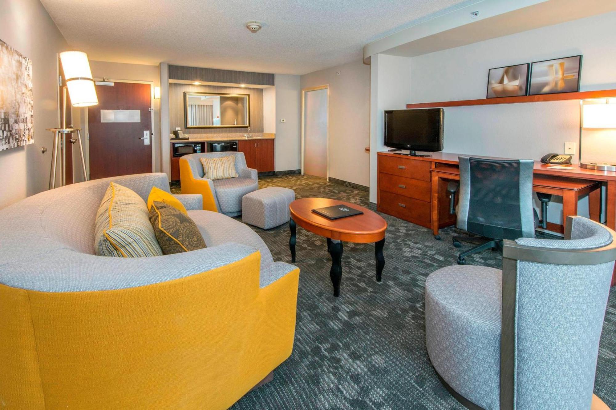 Courtyard By Marriott Montgomery Праттвілл Екстер'єр фото