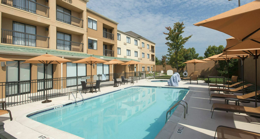Courtyard By Marriott Montgomery Праттвілл Екстер'єр фото